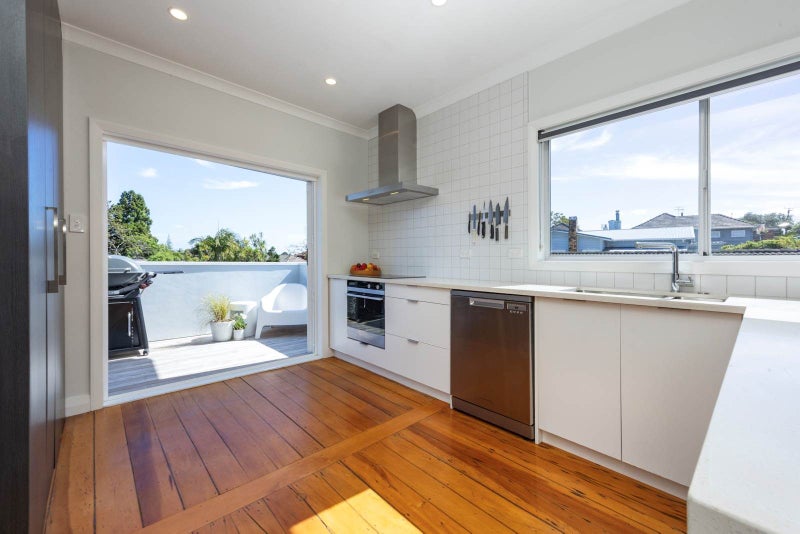 119 Hutchinson Avenue, New Lynn, Auckland - Carousel 2