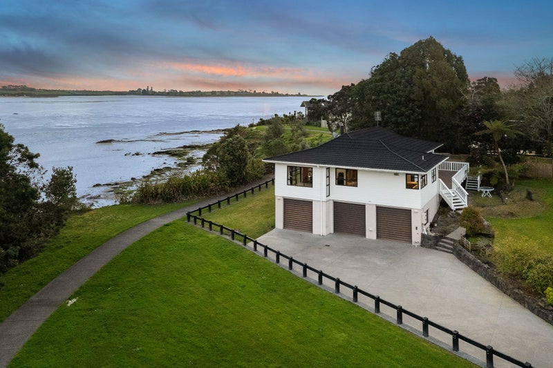 23 Hoylake Place, Wattle Downs, Auckland - Carousel 1