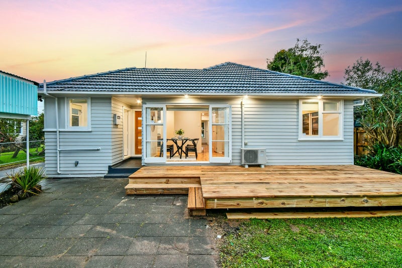 14 Farmer Street, Mangere East, Auckland - Carousel 2