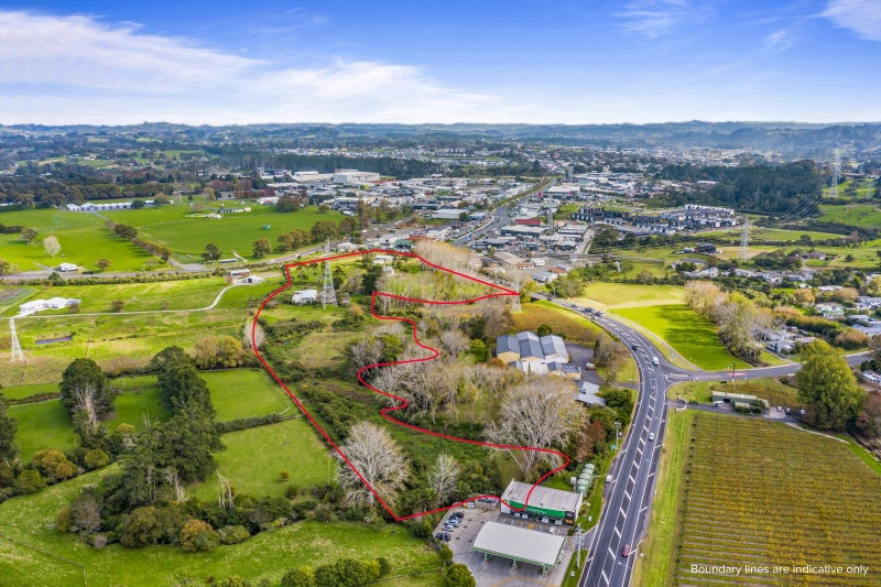 7 Main Road, Kumeu, Kumeū - Carousel 13