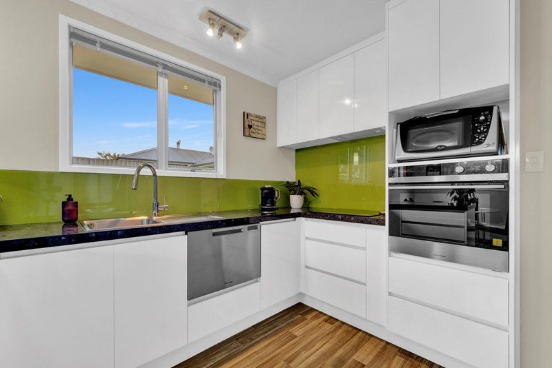 2/122 Cavendish Road, Casebrook, Christchurch - Carousel 2