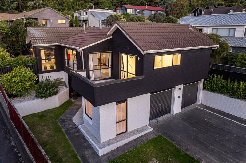 13 Kinnel Grove, Papakowhai, Porirua - Carousel 1