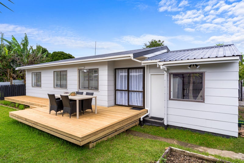 1/56B Burundi Avenue, Clendon Park, Manukau City, Auckland - Carousel 2