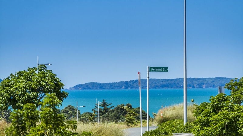 24 Windlass Street, Long Bay, Auckland - Carousel 2