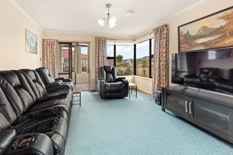 19 Nelson Street, East Gore, Gore - Carousel 2