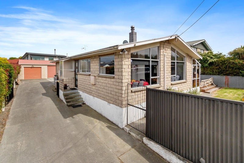 80 Mountain View Road, Glenwood, Timaru - Carousel 1