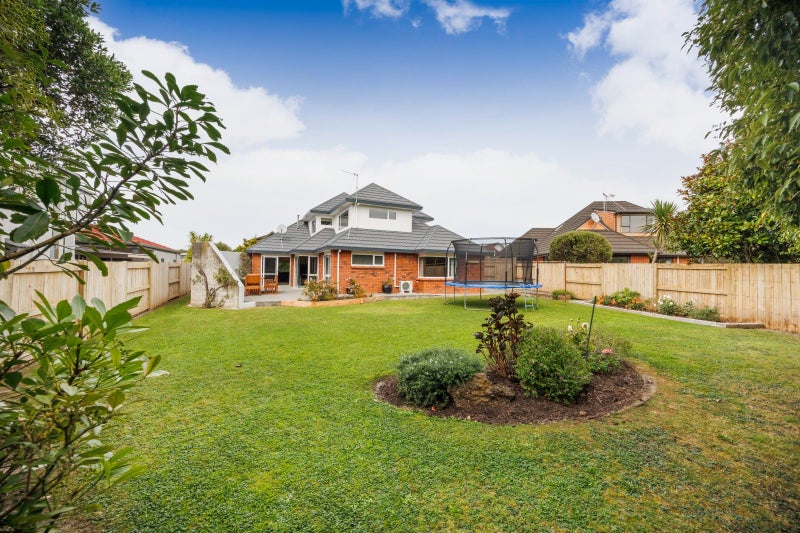 30 Kilkenny Place, Fitzherbert, Palmerston North - Carousel 25