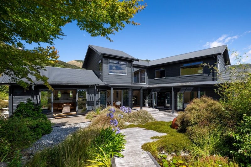 15 Biggsburn Way, Todds Valley, Nelson - Carousel 1