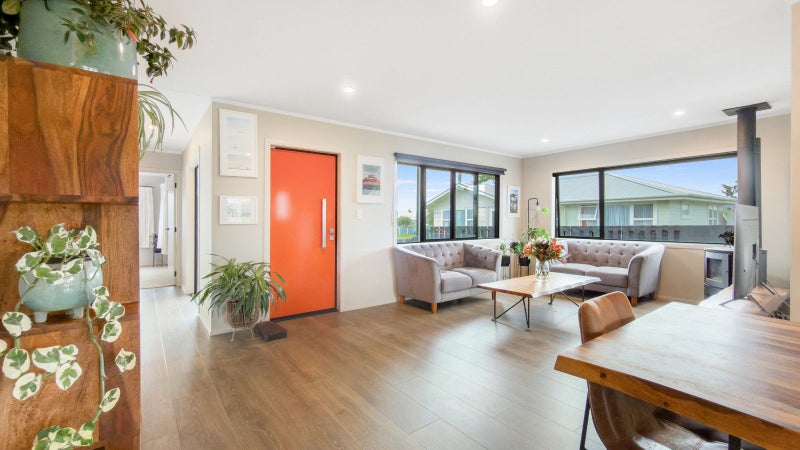 219 Chartwell Avenue, Whangamata, Whangamata - Carousel 1