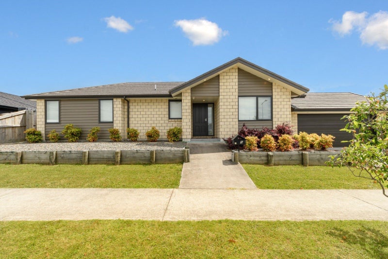 5 Mary Place, Pyes Pa, Tauranga - Carousel 1