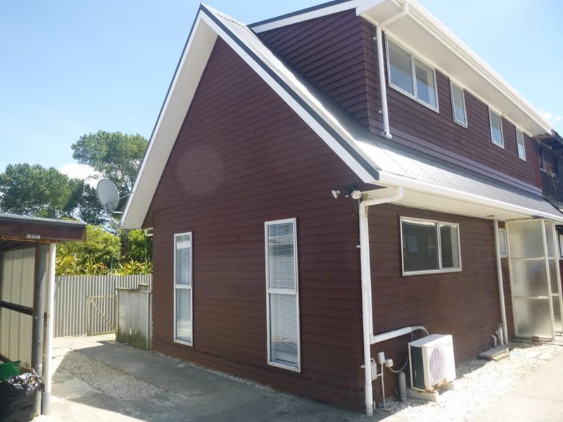 3/15 Douglas ST, GRACEFIELD, LOWER HUTT - Carousel 1