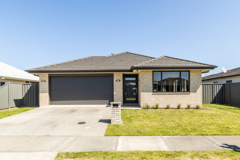 21 Drake Crescent, Awatoto, Napier - Carousel 1