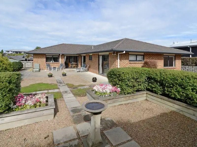 6 Millennium Heights, Flagstaff, Hamilton - Carousel 1