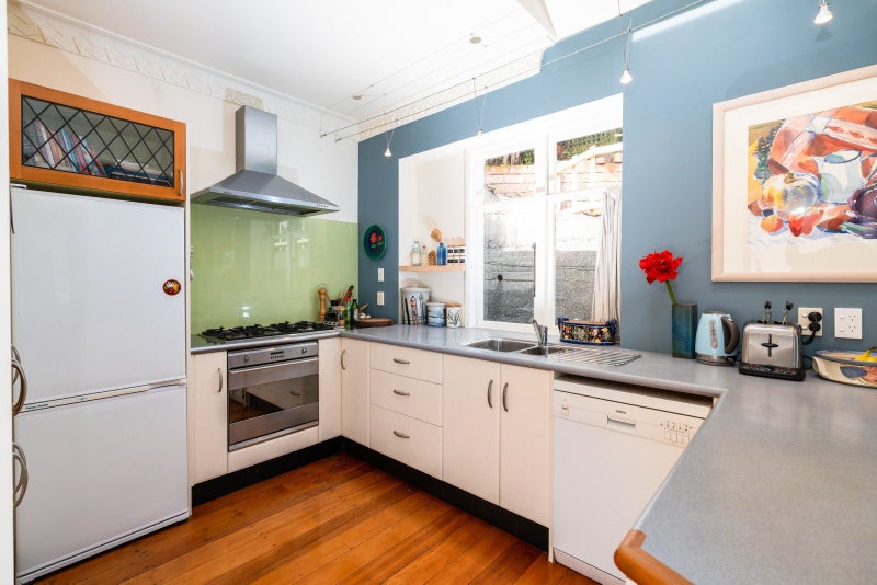 15 Thane Road, Roseneath, Wellington - Carousel 2