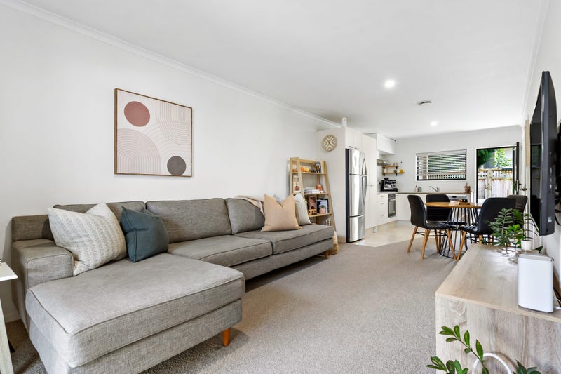 4/94 Glengarry Road, Glen Eden, Auckland - Carousel 2