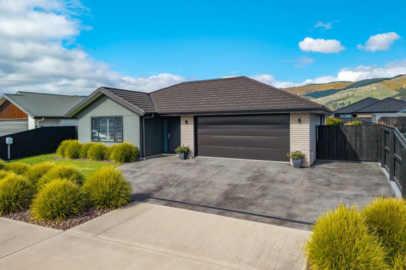 7 Chertsey Street, RICHMOND, Richmond - Carousel 2