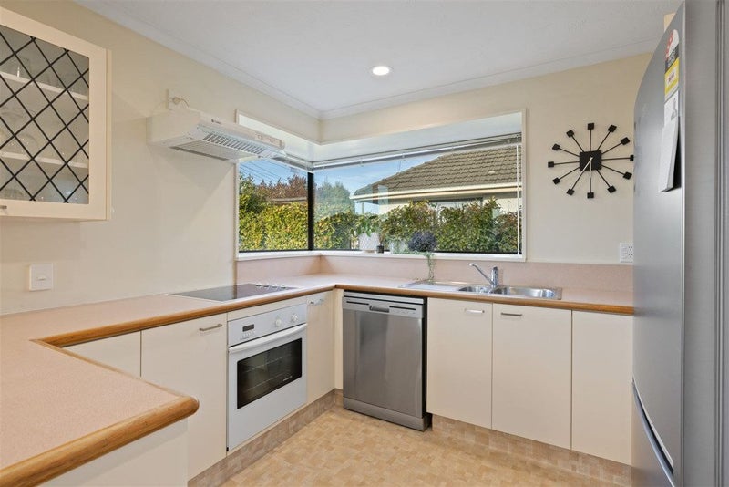 2/1 Wilton Crescent, Bishopdale, Christchurch - Carousel 2