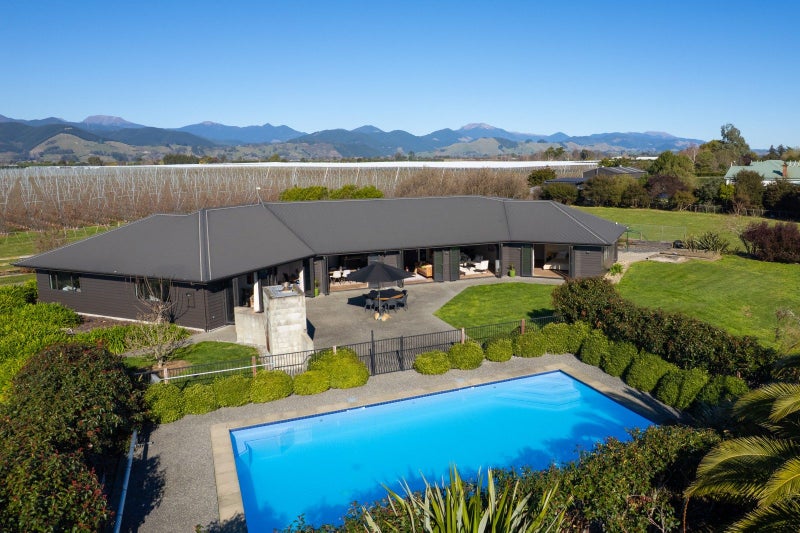 111 Bartlett Road, Hope, Richmond - Carousel 1