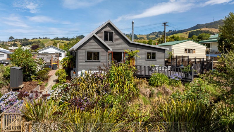 18 Mill Street, Sawyers Bay, Port Chalmers - Carousel 1
