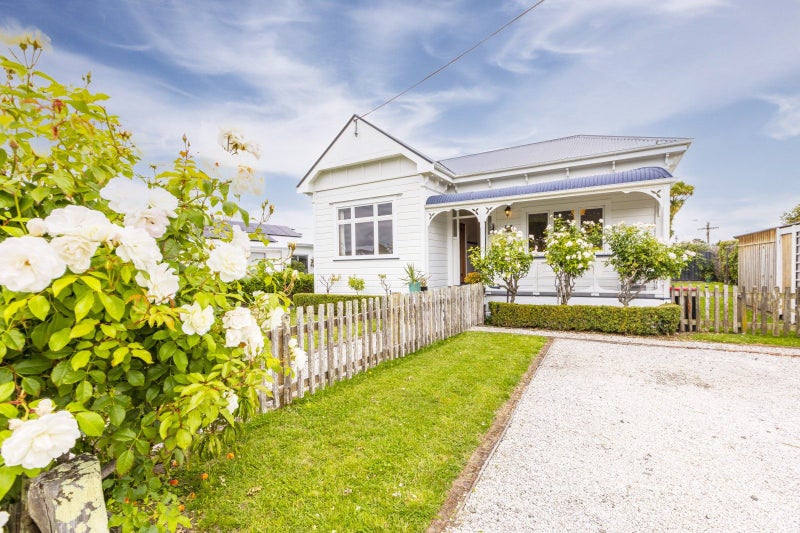 59 Ferry Road, Clive, Clive - Carousel 1