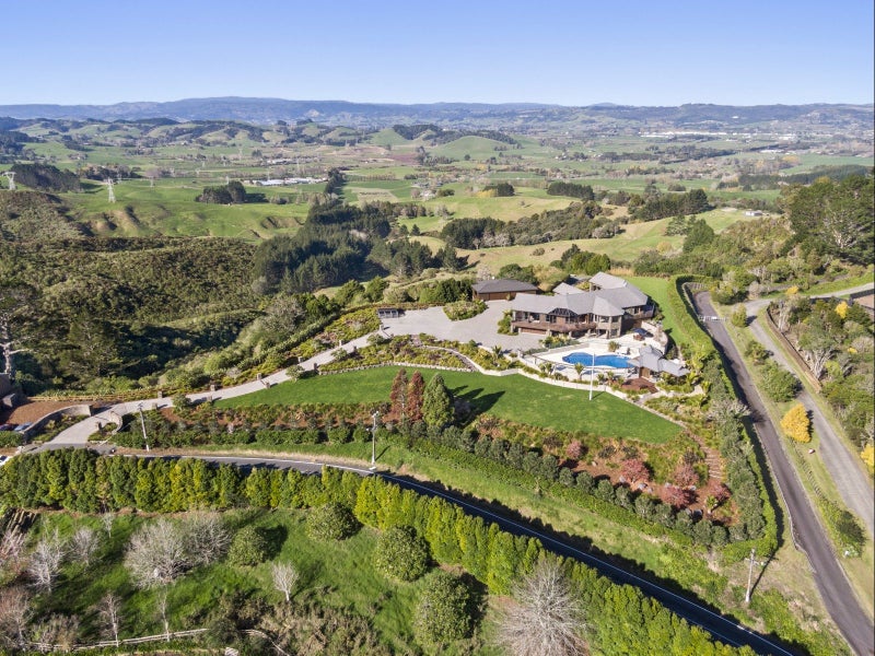 481 REDOUBT RD, Alfriston, Auckland - Carousel 1