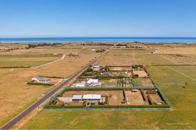 138 Stent Road, New Plymouth - Carousel 2