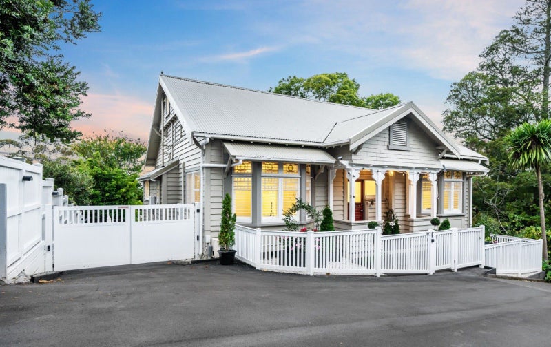 19 Warrington Road, Remuera, Auckland - Carousel 2