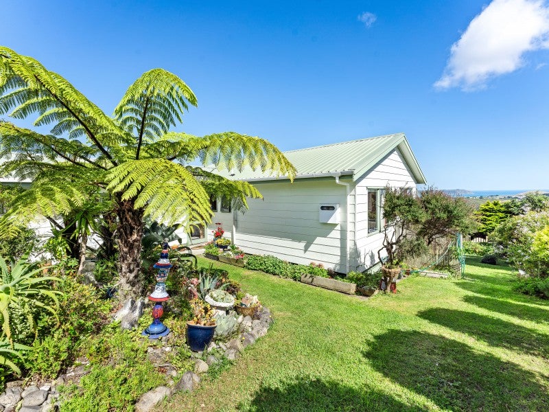 16 Coventry Close, Ascot Park, Porirua - Carousel 2