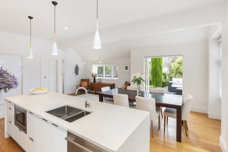 111 St Andrews Square, Strowan, Christchurch - Carousel 2