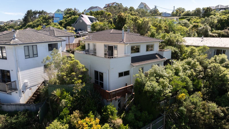 11 Birch Street, Johnsonville, Wellington - Carousel 1