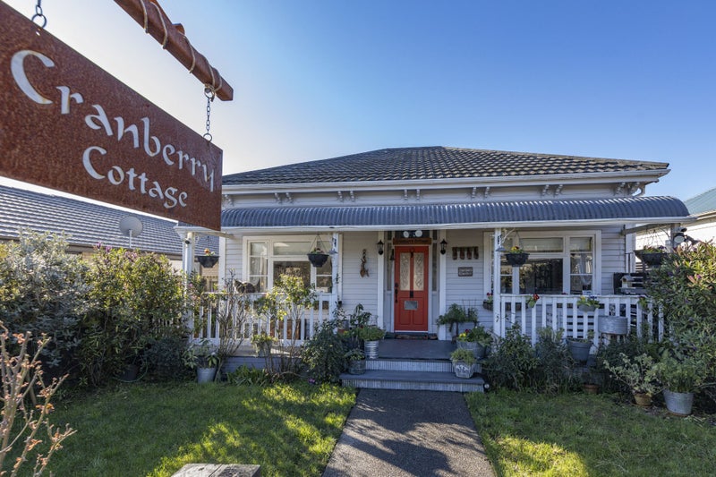 21 Walpole Street, Waltham, Christchurch - Carousel 1