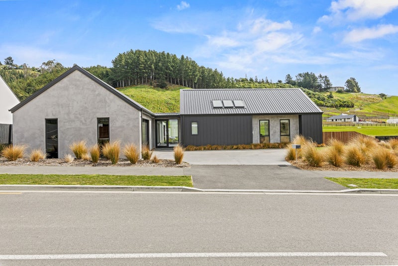 22 Steve Askin Drive, Cracroft, Christchurch - Carousel 1