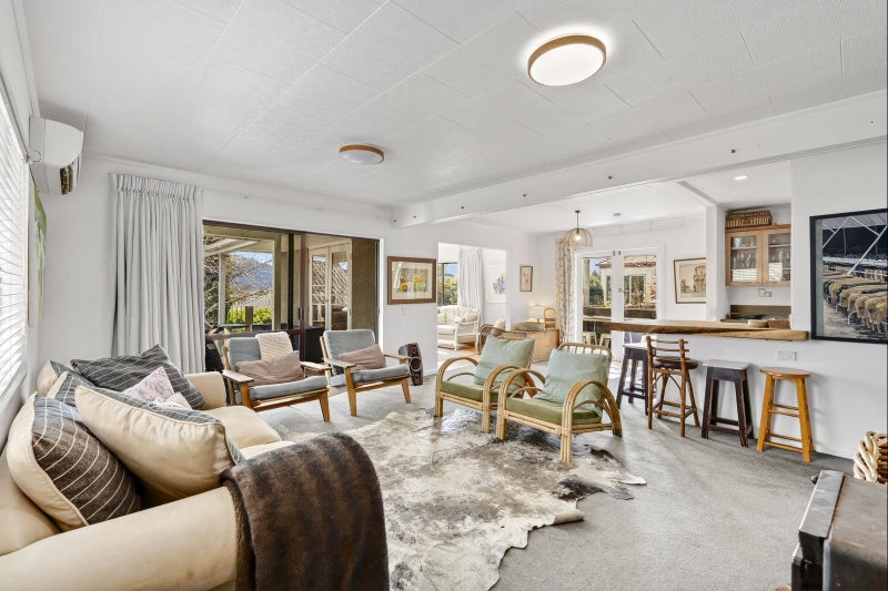 14 Kings Drive, Wanaka - Carousel 2