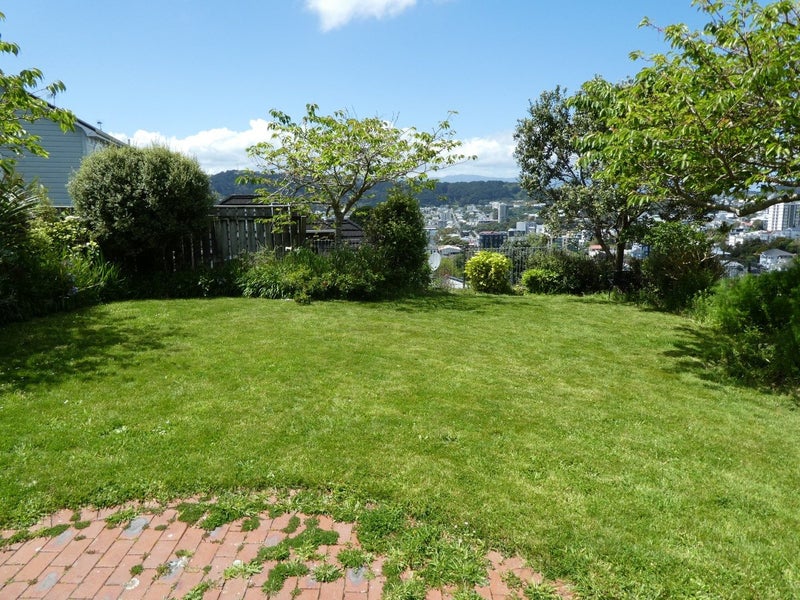 49 Devon Street, Aro Valley, Wellington - Carousel 18