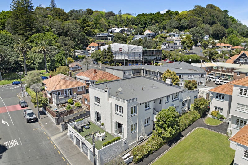 1/2 View Road, Mount Eden, Auckland - Carousel 2