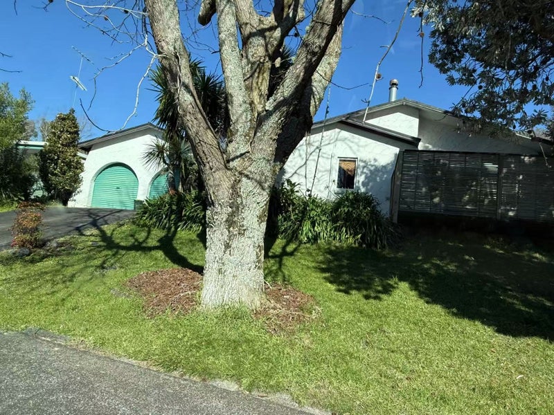 40 Stapleford Cres, Browns Bay, North Shore City, Auckland - Carousel 1