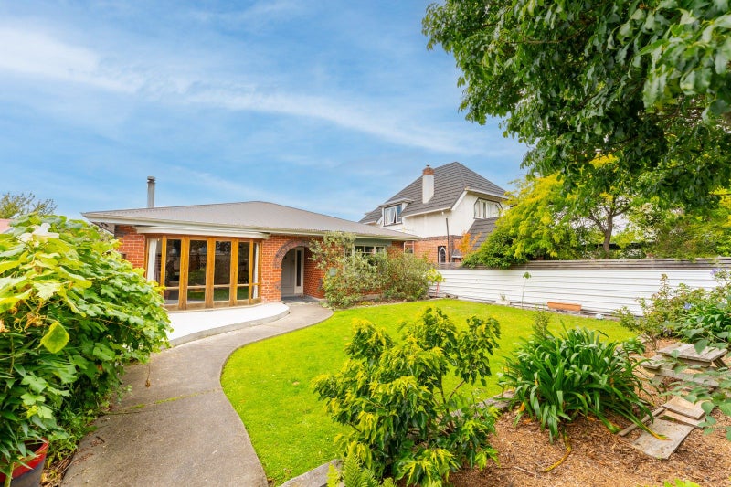 10 Grandi Avenue, Highfield, Timaru - Carousel 1