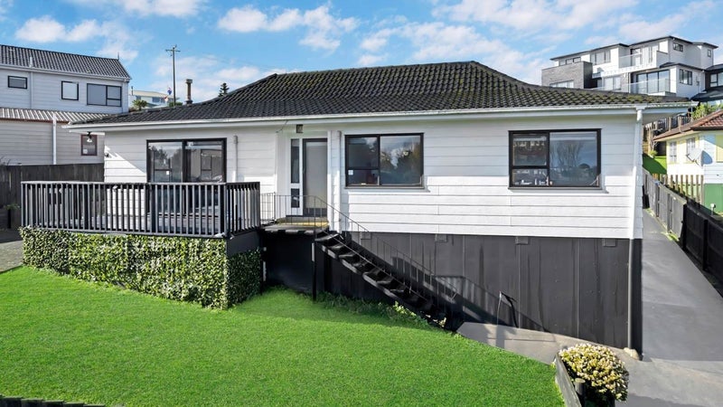4 Glenmary Place, Papatoetoe, Auckland - Carousel 1