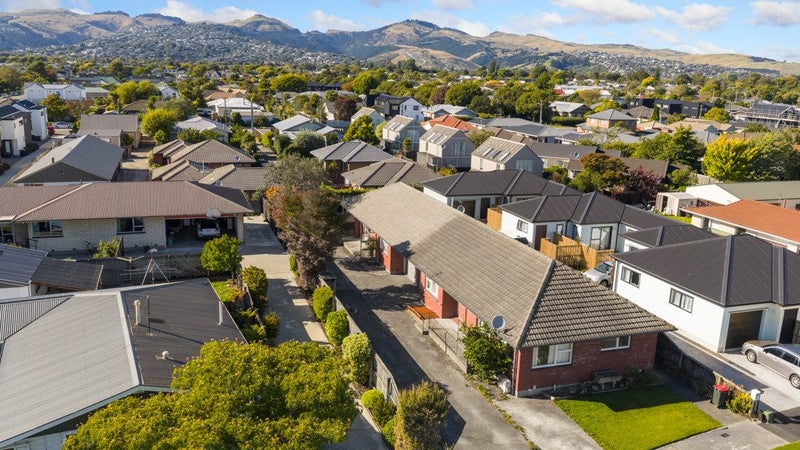 2/11 Blakehall Place, Spreydon, Christchurch - Carousel 17