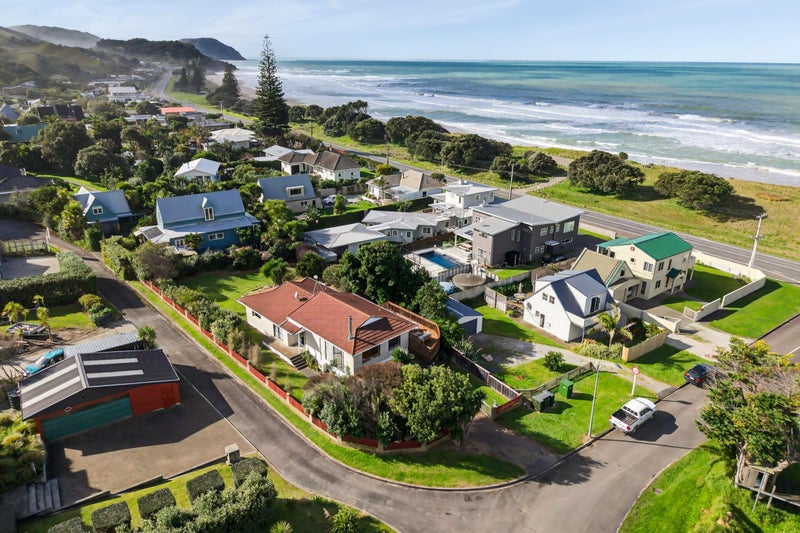 66 Douglas Street, Okitu, Gisborne - Carousel 1