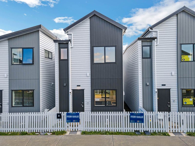 16 Tūkauri Place, Papakura - Carousel 2