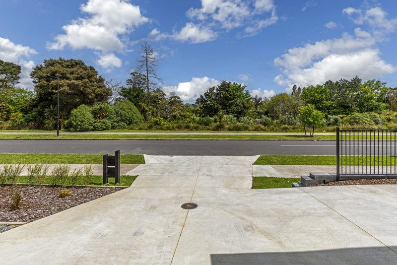11 Mcindoe Road, KUMEU - Carousel 20