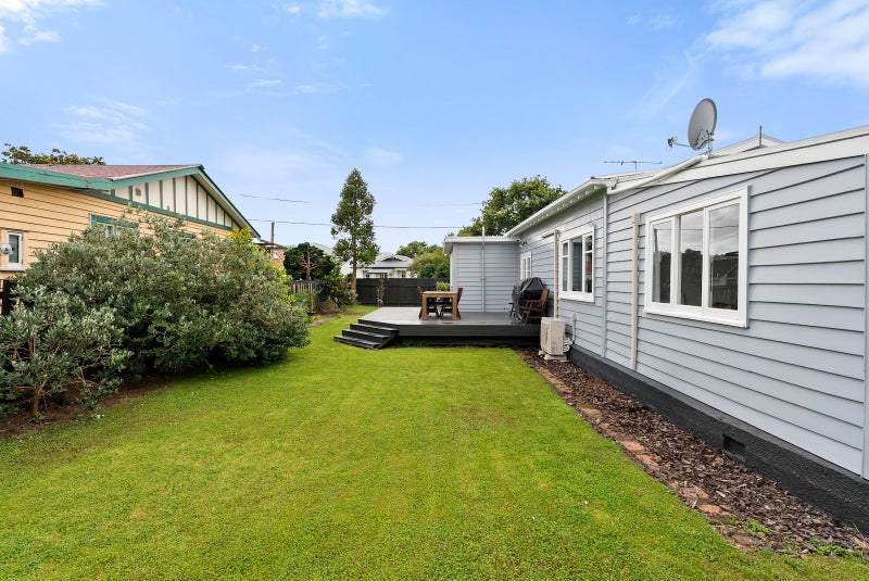 5 Mason Street, Moera, Lower Hutt - Carousel 2