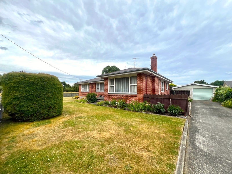 2 Fox Street, Temuka - Carousel 2