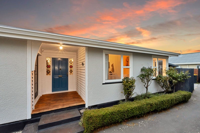 1/31 Barrie Street, Addington, Christchurch - Carousel 1