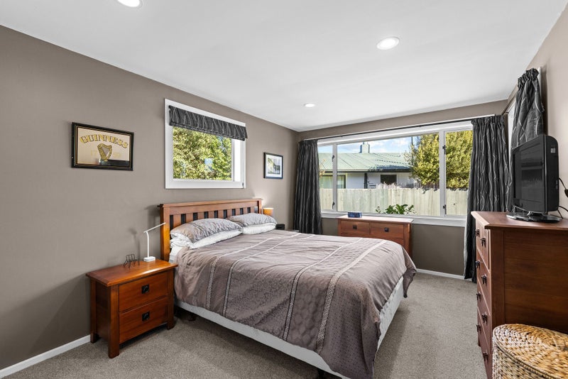 39 Martbern Crescent, Bishopdale, Christchurch - Carousel 2