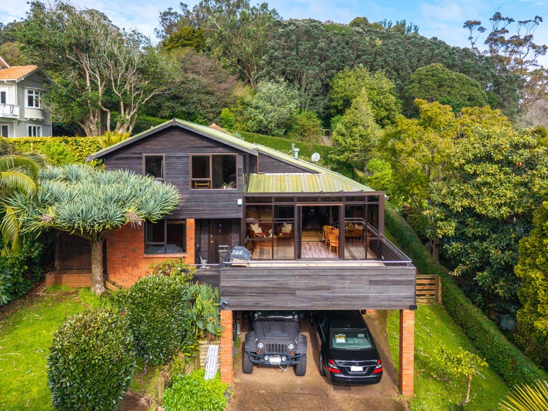 49 Grande Avenue, Mount Albert, Auckland - Carousel 1