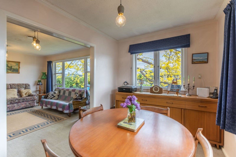 10 Dick Place, Onekawa, Napier - Carousel 1