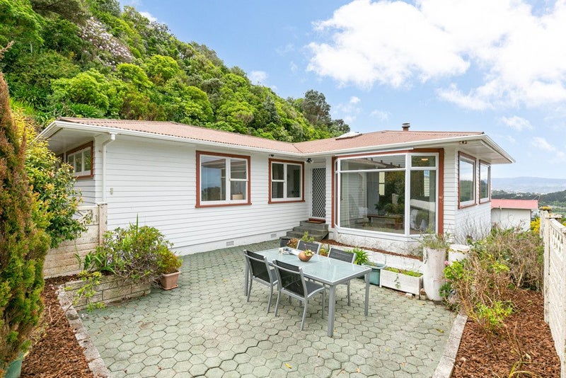 9 Halifax Street, Kingston, Wellington - Carousel 1