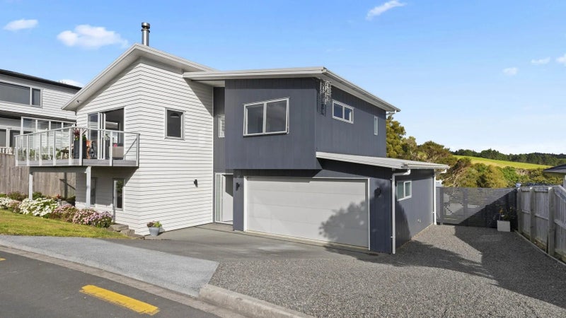 27 Te Makuru Lane, Maraetai, Auckland - Carousel 2